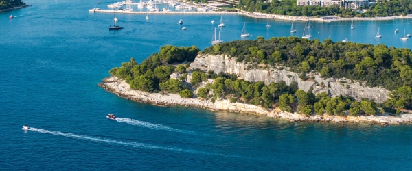 How to spend a day in Paradiso Beach and Rovinj